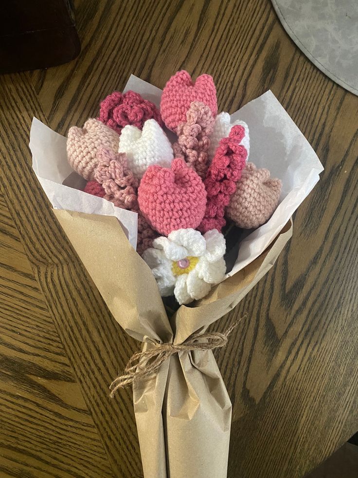 crochet flowers in bouquet